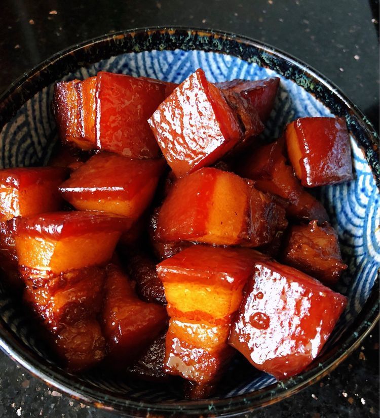 放腐乳的红烧肉和炒糖色的区别,桂花红烧肉和腐乳红烧肉哪个好吃