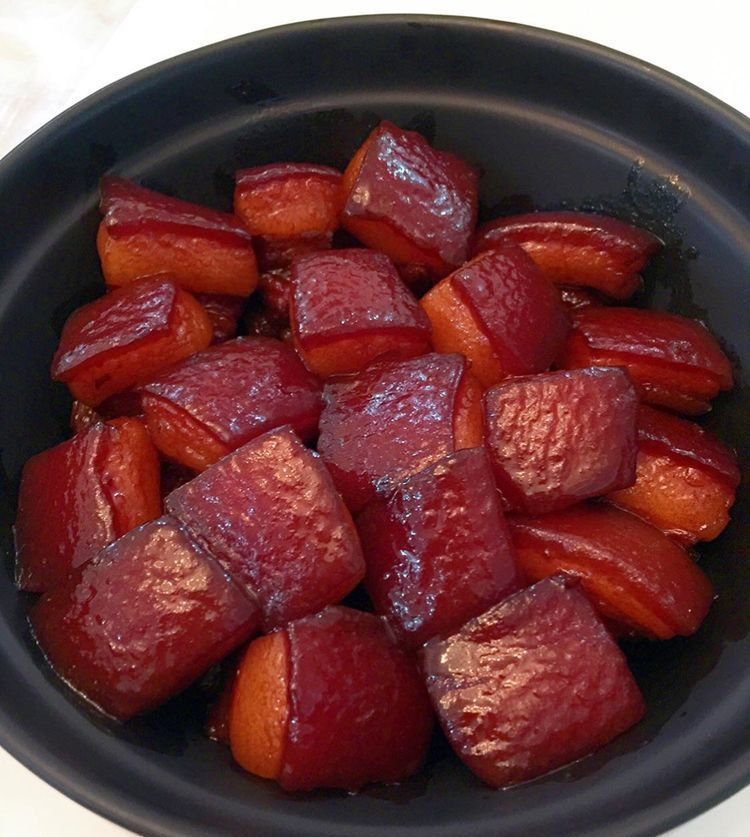 放腐乳的红烧肉和炒糖色的区别,桂花红烧肉和腐乳红烧肉哪个好吃