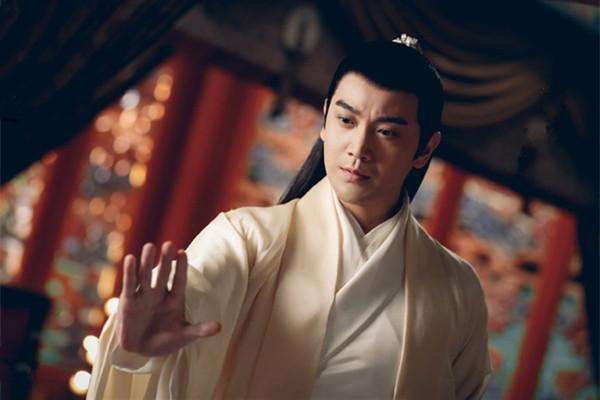 热巴枕上书造型遭吐槽,热巴枕上书霸气