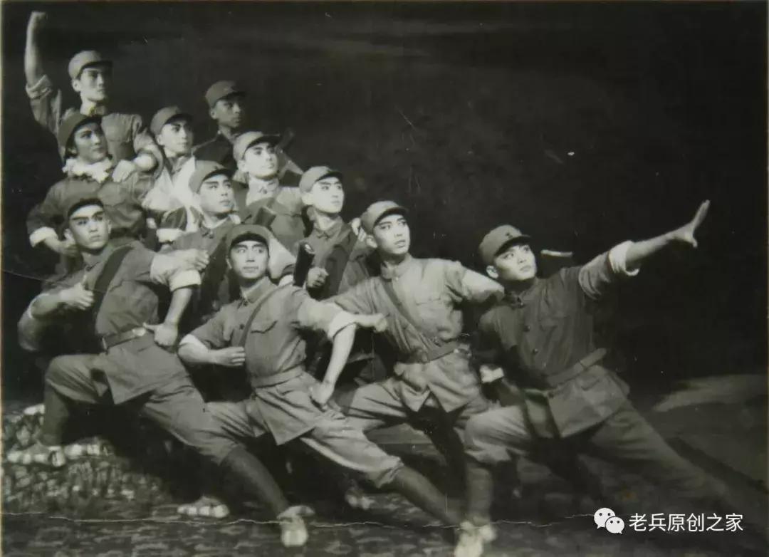 「老号」芳华在铁兵中绽放与给老师的信