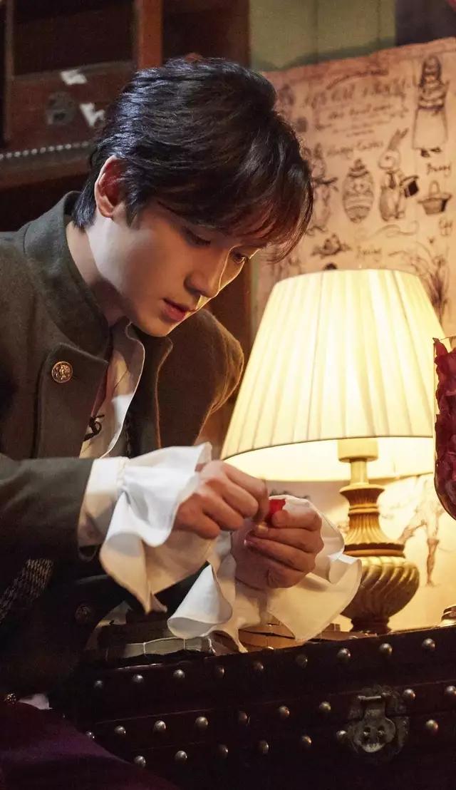 朱一龙幻乐之城小丑点评,朱一龙幻乐之城讲的是什么