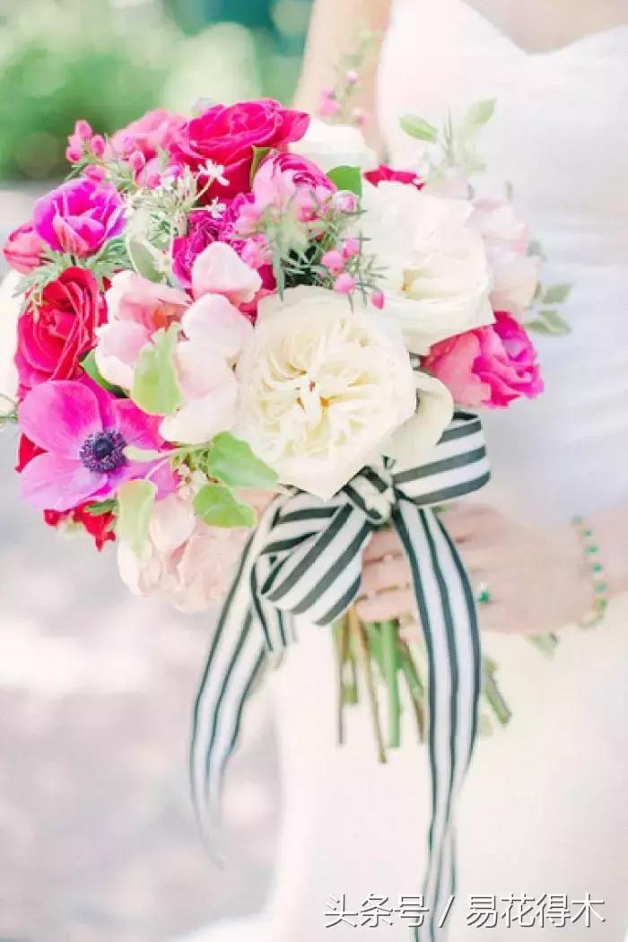 复古手捧花的最佳搭配,手捧花最佳搭配图片