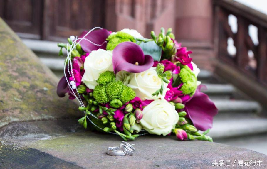 复古手捧花的最佳搭配,手捧花最佳搭配图片