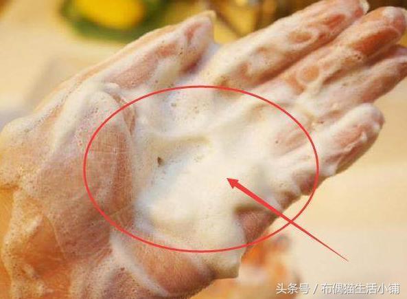 哪个牌子的洗面奶好用又不干净,护肤专家推荐的洗面奶