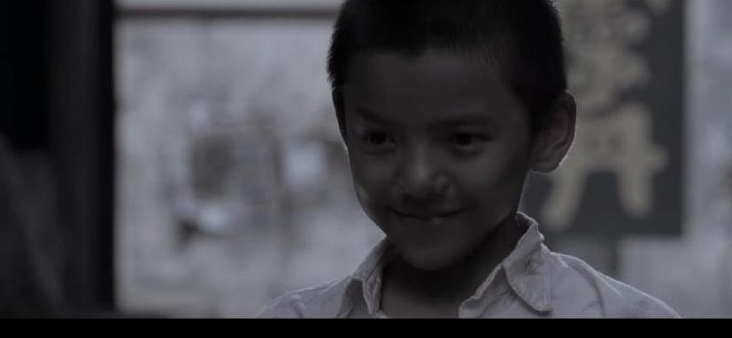 功夫里面周星驰踩球,功夫周星驰踩足球粤语