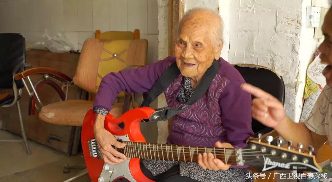 快来逛这家神奇的“喜铺店”，101岁老板娘亲自给新婚的你送幸福