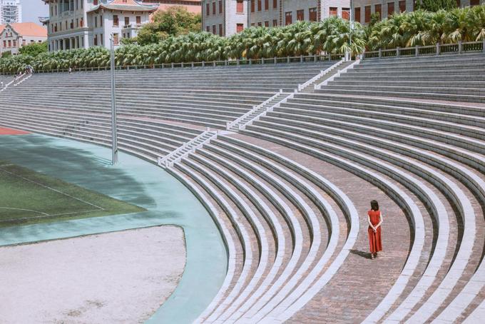 厦门大学打卡照怎么拍好看,厦门大学怎么拍照转场