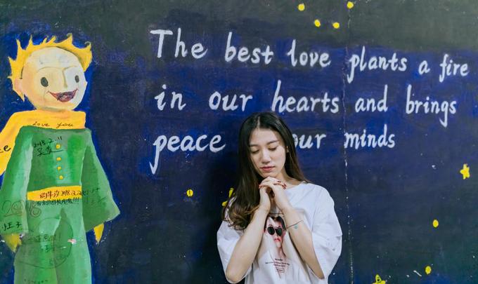 厦门大学打卡照怎么拍好看,厦门大学怎么拍照转场