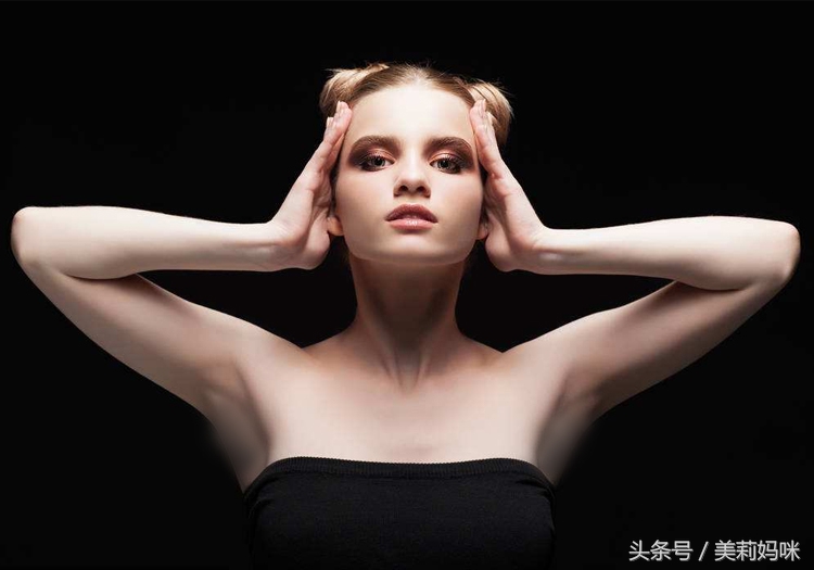 女人怀孕后有些地方会变黑,孕妈腋下变黑