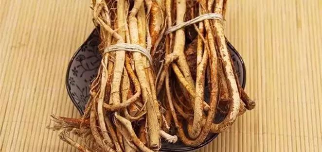 *江阳**人平时煲汤用的草药根，全都是宝贝！