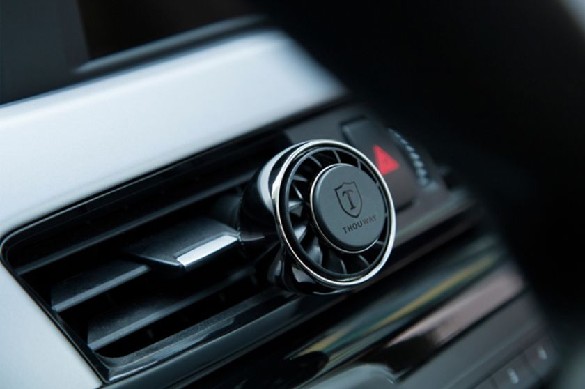 没有男人能拒绝!“飞机引擎”装车里,妹子和我回家睡!