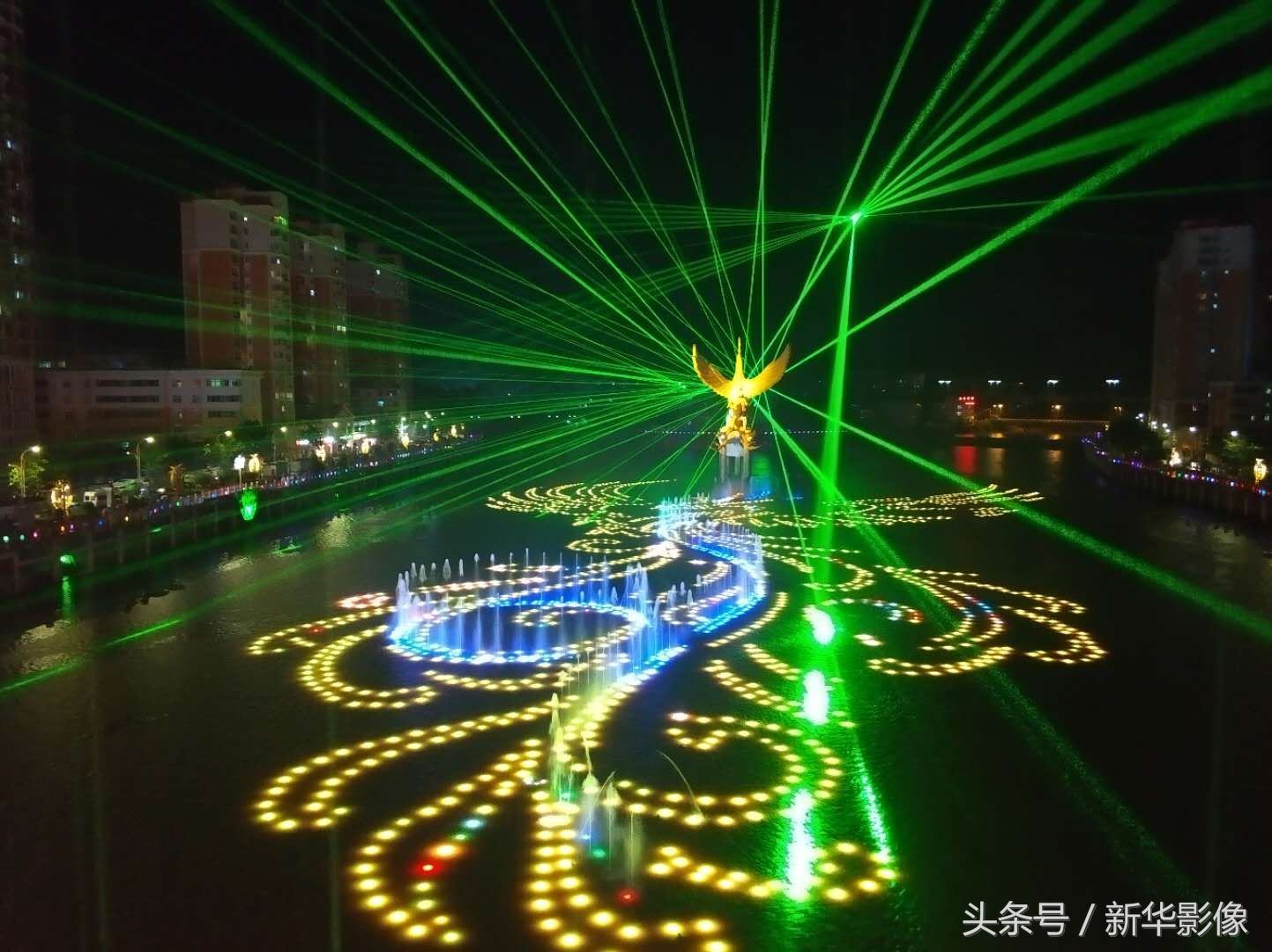 陕西凤县音乐喷泉灯光秀,凤县凤凰喷泉今晚开放不