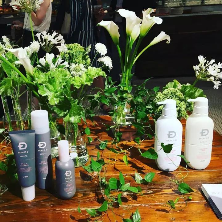 cos鐔蹇呭,鐔cos