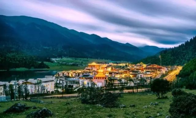 中国最美高速拉林公路,拉林高速为什么不收费