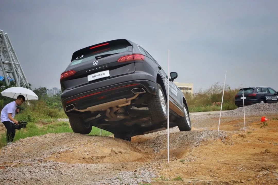 新老途锐,大众全新途锐最新消息