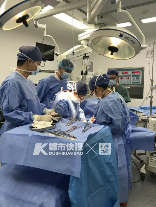 18岁女孩大出血死亡,18岁女孩腹腔出血的原因