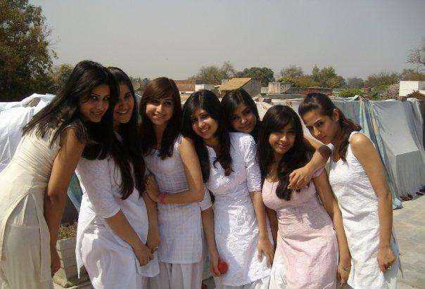 谷歌调查：世界各国女性胸部平均大小分布图，你是什么颜色的？