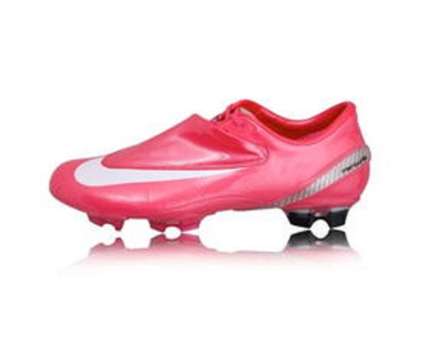 足球战靴盘点,足球球鞋演变史