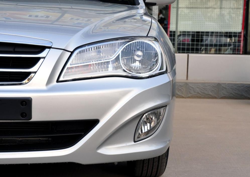 12年左右现代伊兰特,10年朗逸和伊兰特哪个性价比高