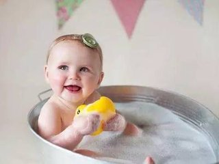 新生儿几个月认人最聪明,新生儿开始认妈妈是什么时间