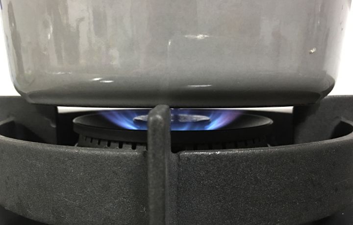 煎牛排最好吃的是什么锅,最适合煎牛排的锅