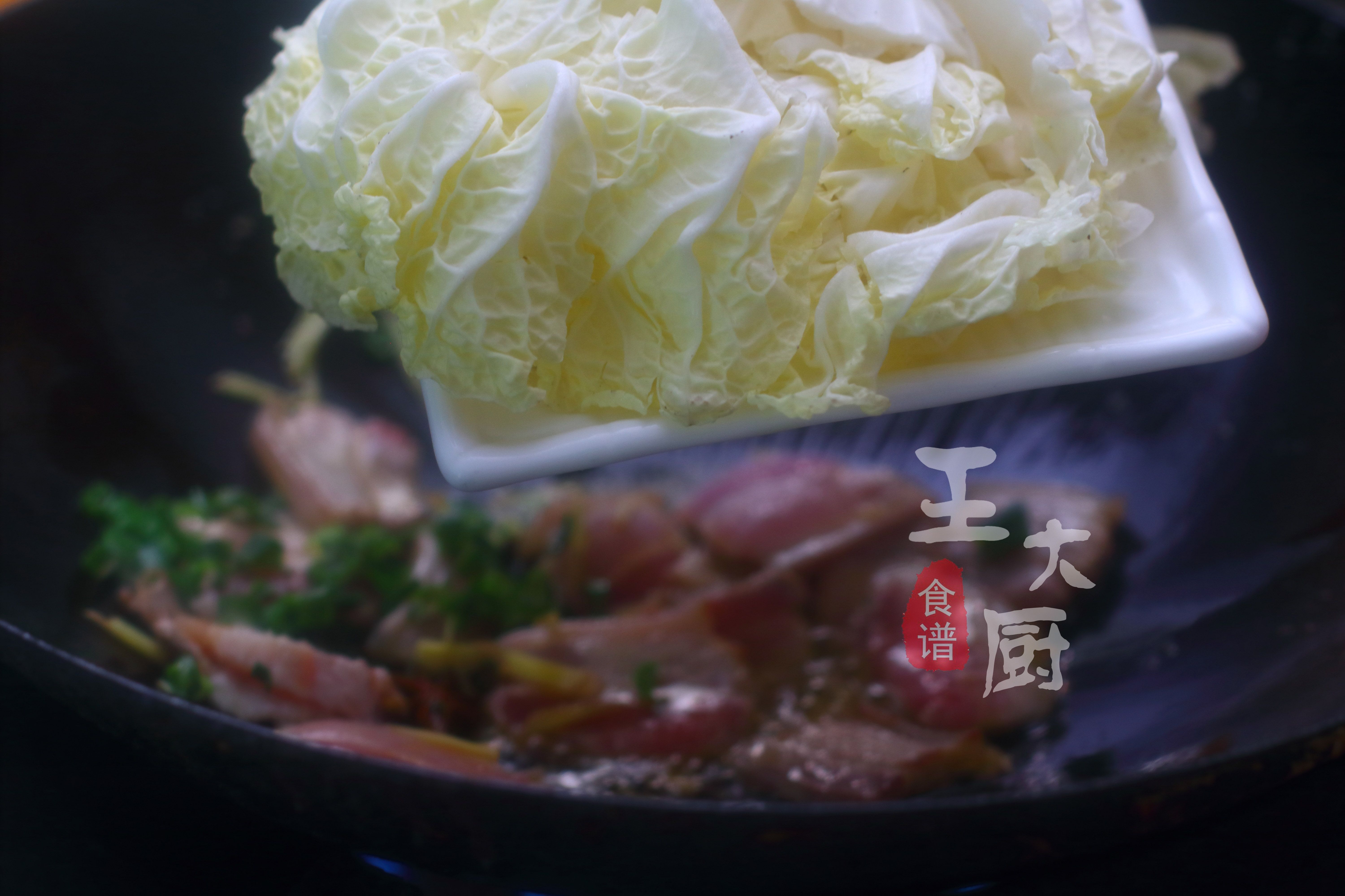 牛肉白菜炖粉条的家常做法有哪些,白菜红烧肉炖粉条的做法大全家常