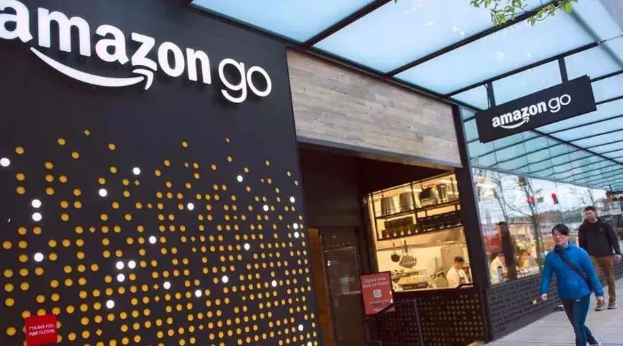 世界首富贝佐斯采访视频,世界首富贝索斯给年轻人的建议