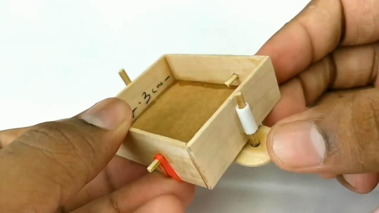 纸板玩具制作教程简易,纸板做的玩具又简单又好玩