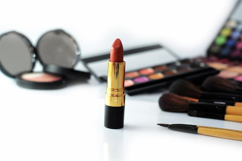 适合黑黄皮的10大口红 (适合黑黄皮的口红色号)