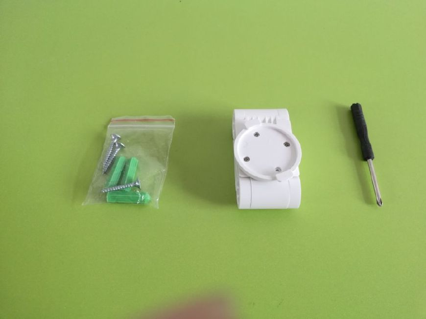 智能家居安防系统中智能摄像头,ai智能室内摄像头