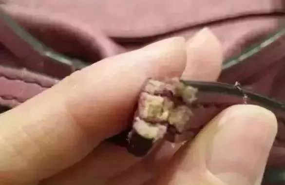 5000金手镯卡地亚,卡地亚五万手镯掉色