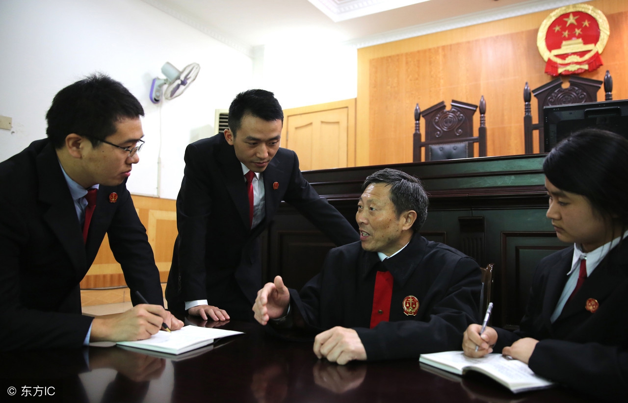 故事:人生逃不出的圈套躲不过的坑