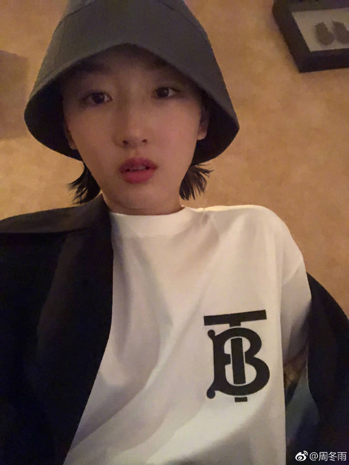 女星自拍私密照，拼一拼，你还能看的出吗/说出你最喜欢的哪位？