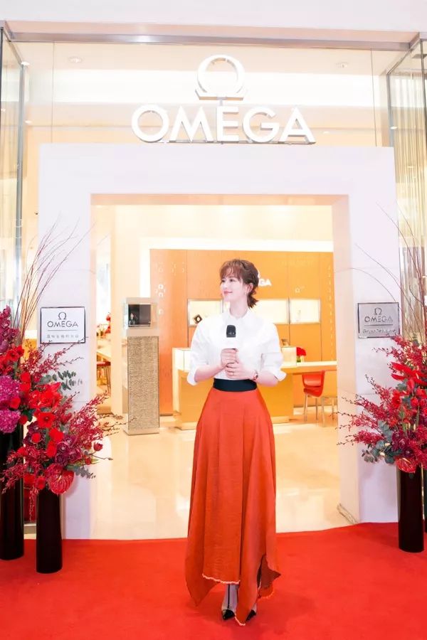 刘诗诗波浪卷发型怎么烫,刘诗诗最新发型羊毛卷