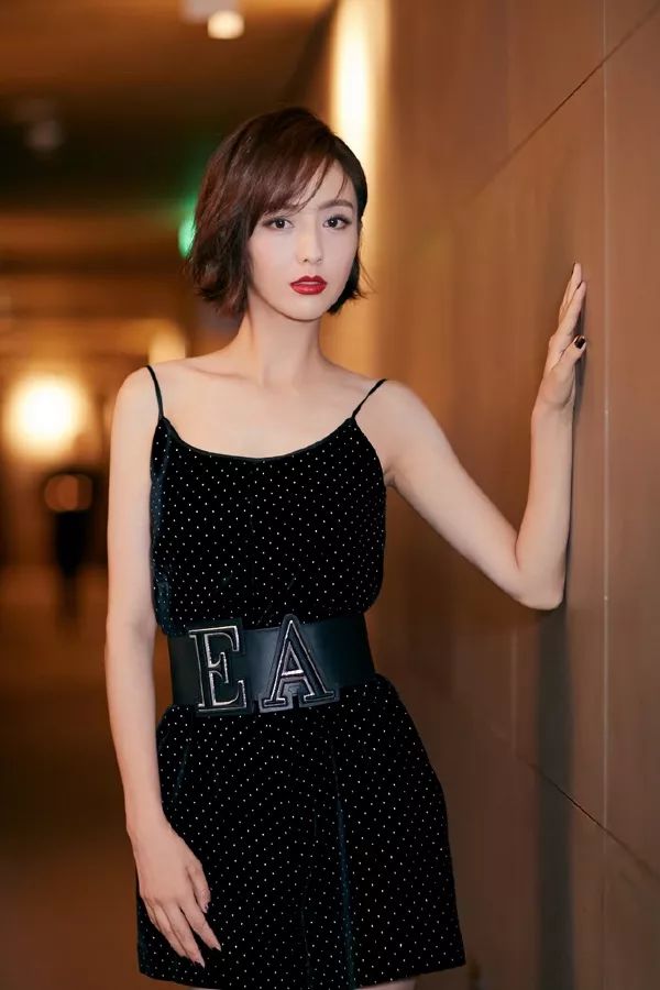 刘诗诗波浪卷发型怎么烫,刘诗诗最新发型羊毛卷