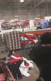 风衣霸,奶粉霸?Costco和沃尔玛被多伦多代购全搅和乱了!