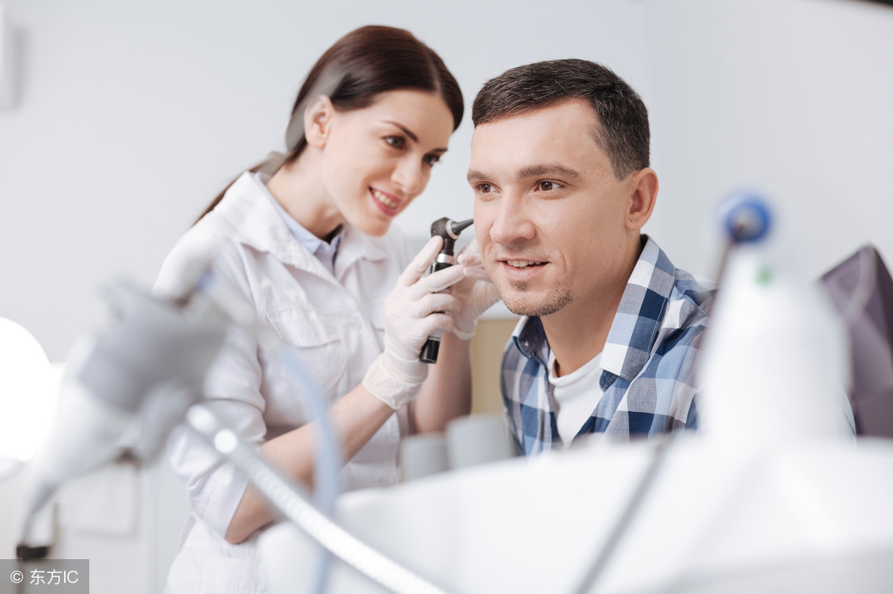 游泳后耳屎膨胀怎么处理,儿童游泳后耳屎变软变臭