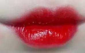 口红这几种颜色千万不要选,什么牌子的口红不敢涂