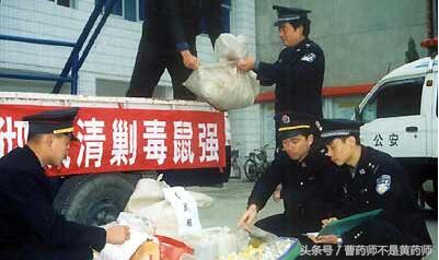 16岁女孩玩手机被骂,十六岁女孩玩手机被骂