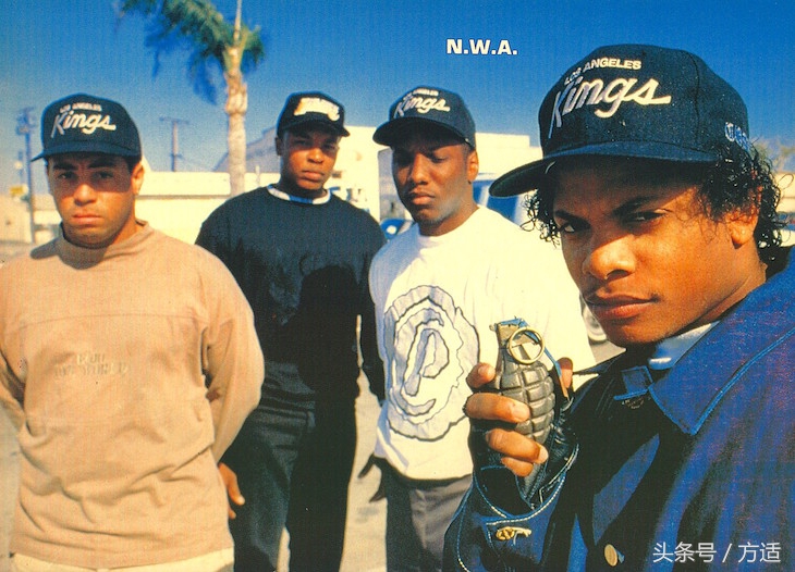 他是Eminem的伯乐、西海岸说唱传奇、苹果收购过的最大品牌缔造者