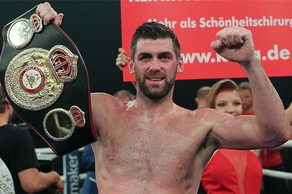 拳王阿瓦雷兹最新比赛,阿瓦雷兹挑战轻重量级拳王