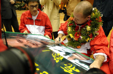 他是英格兰天之骄子,更是中国西北足球的希望