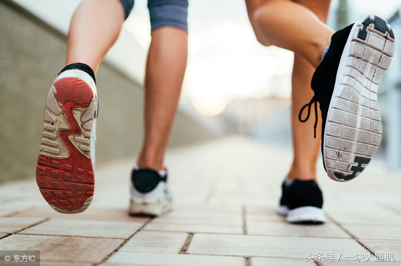 早起跺脚5分钟，补助肾气，简单实用的扶阳*法大**