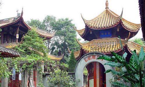 详细成都订酒店逛景点旅游攻略,成都市区必去的景点和酒店