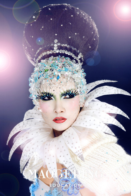 西安学化妆哪个学校好学,郑州学化妆在哪里可以学