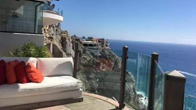 一个保姆游20多个国家,住七星酒店,吃米其林餐厅还拿年薪60万!