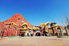 济南欧乐堡和方特东方神画哪个好,济南方特东方神画离高铁站多远