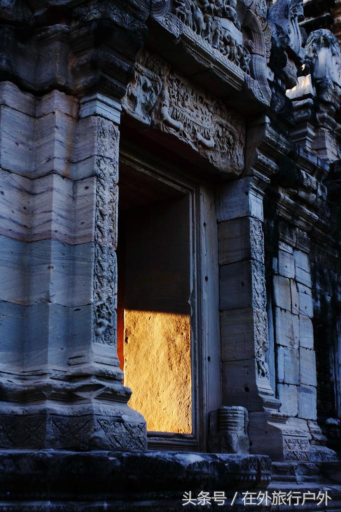 不去普罗旺斯和柬埔寨，千元飞到泰国看最美向日葵田和高棉遗址