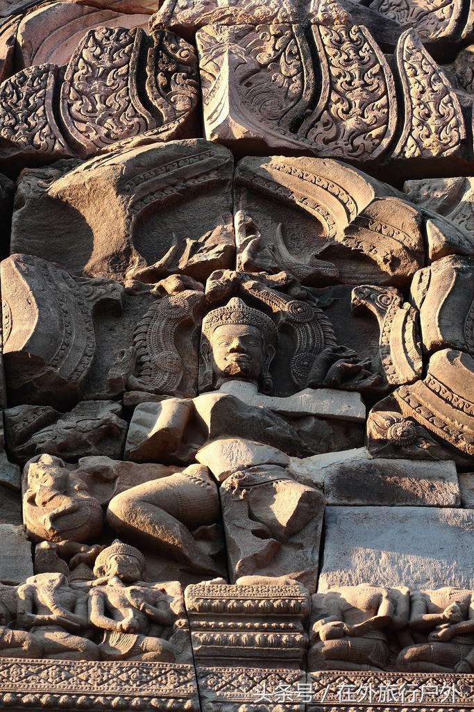 不去普罗旺斯和柬埔寨，千元飞到泰国看最美向日葵田和高棉遗址