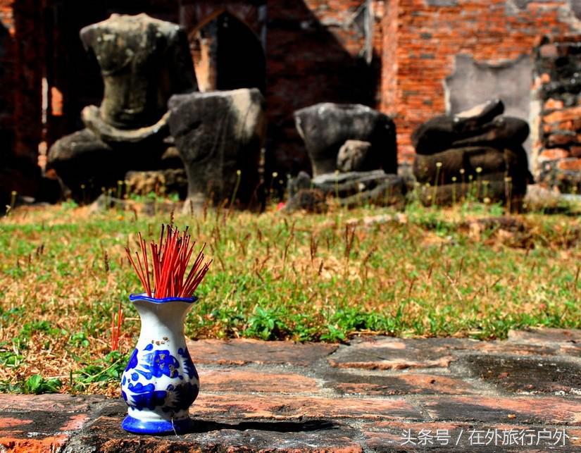 不去普罗旺斯和柬埔寨，千元飞到泰国看最美向日葵田和高棉遗址